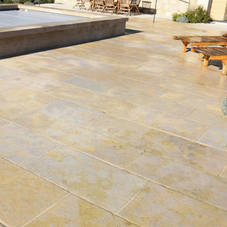 Manoir Bouchardé poncé - Pierre du Maroc