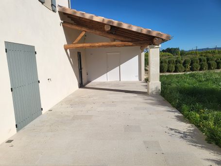 Dallage en pierre terrasse