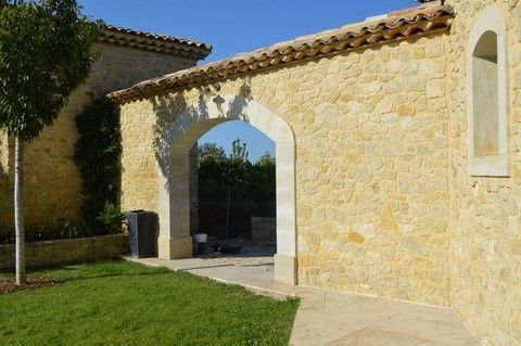 Voute en pierre massive