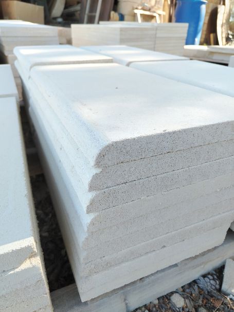 Margelle de piscine avec quart de rond